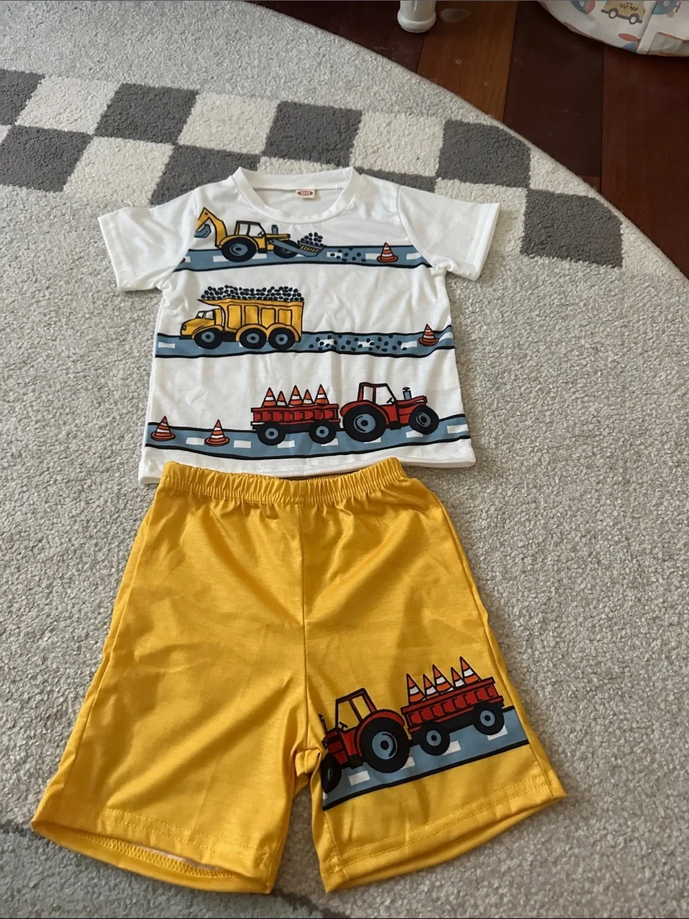 Boys short set